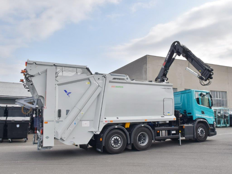 New multifunctional SCANIA with HIAB crane for Technical Services in Olomouc city