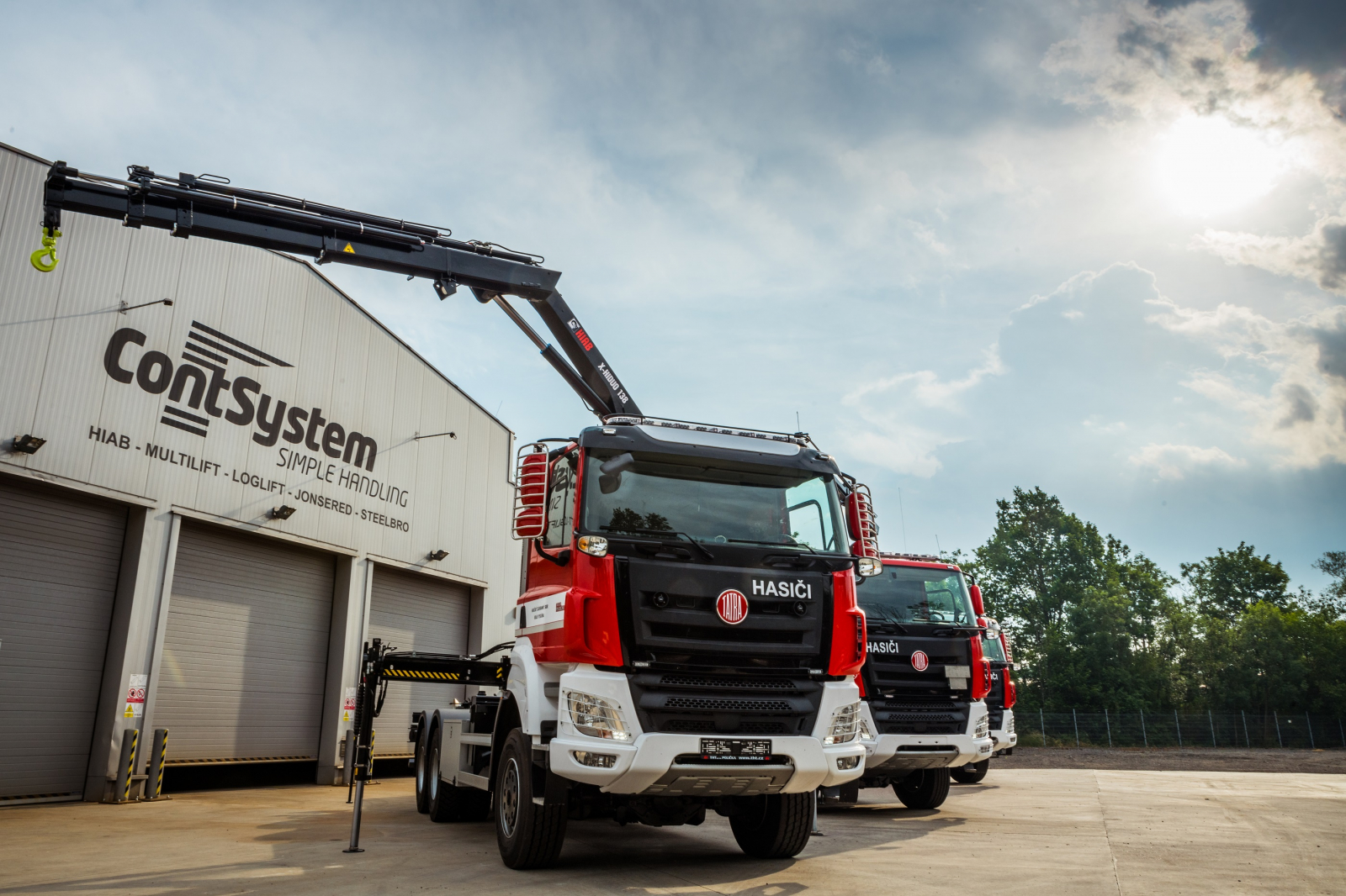 New Fire & Rescue vehicles equipped with HIAB and MULTILIFT