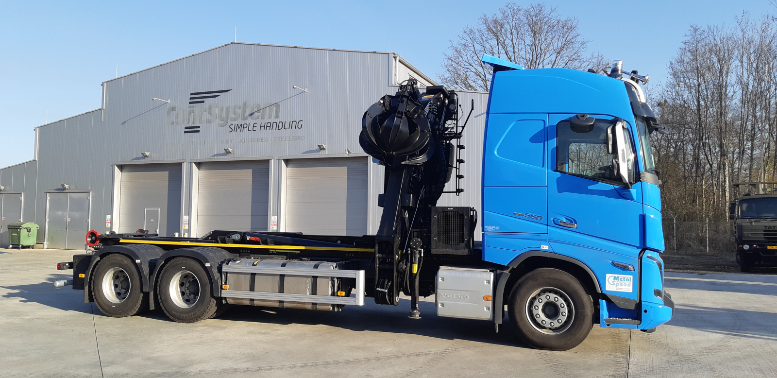 MULTILFIT v mnoha podobách aneb představujeme několik nedávno realizovaných zakázek na podvozcích TATRA, VOLVO, SCANIA, MAN.