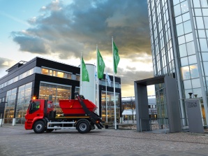 Next generation automatic cover for skiploaders MULTILIFT Futura